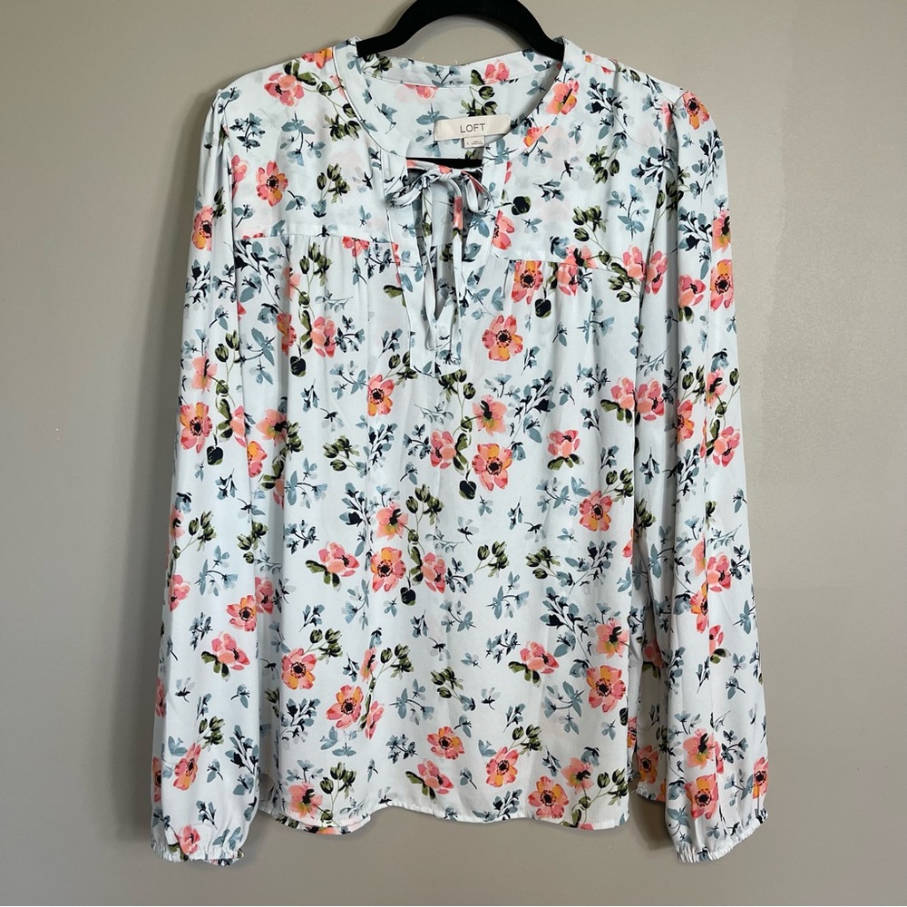 LOFT White and Blue Blouse with Tie Front and Mandarin Collar Size Large